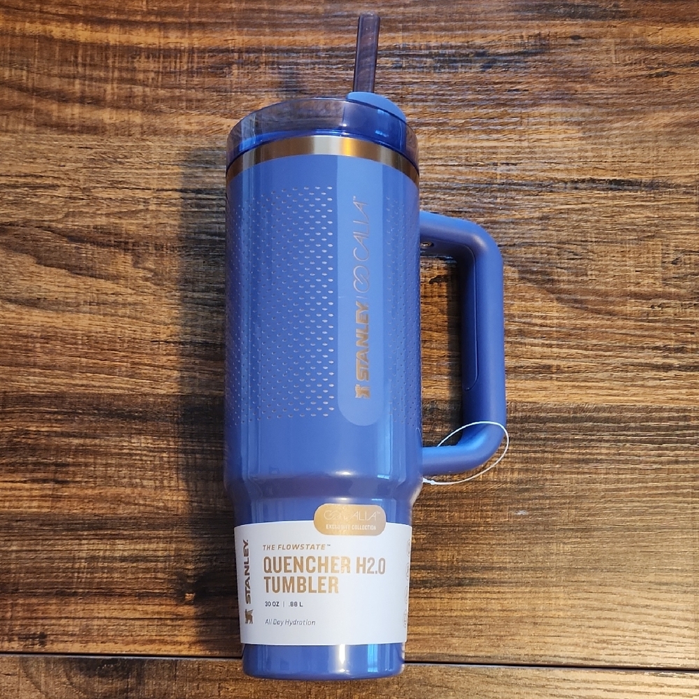 Stanley X CALIA Quencher H2.O Tumblee. Periwinkle. 30 Oz.
